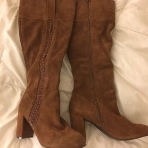 NEVER WORN Kensie Suede Boots